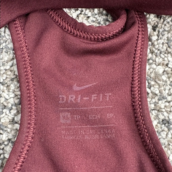 Nike Women's Swoosh Medium Support Padded Sports Bra -Burgundy - Picture 5 of 5